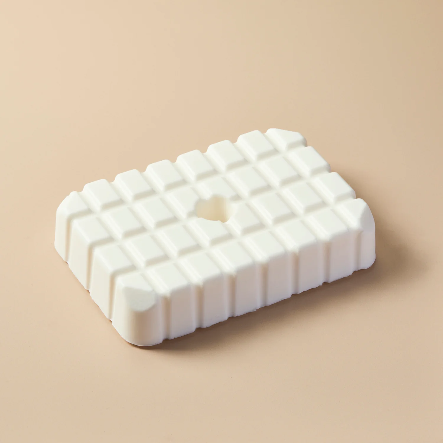 Basic White Melt & Pour Soap Base - 2 lb Tray - Image 2