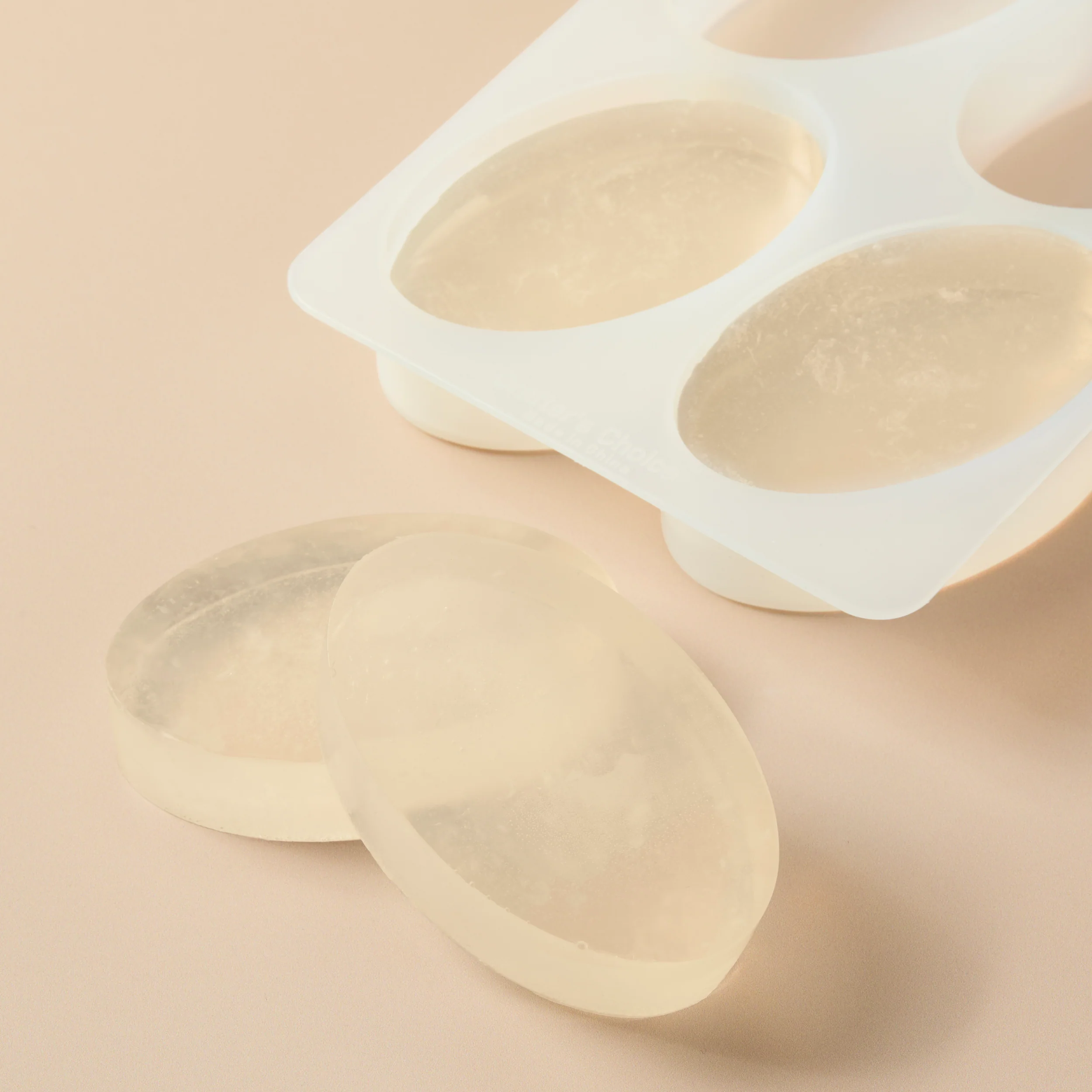 Detergent Free Honey Melt & Pour Soap Base - 2 lb Tray - Image 3