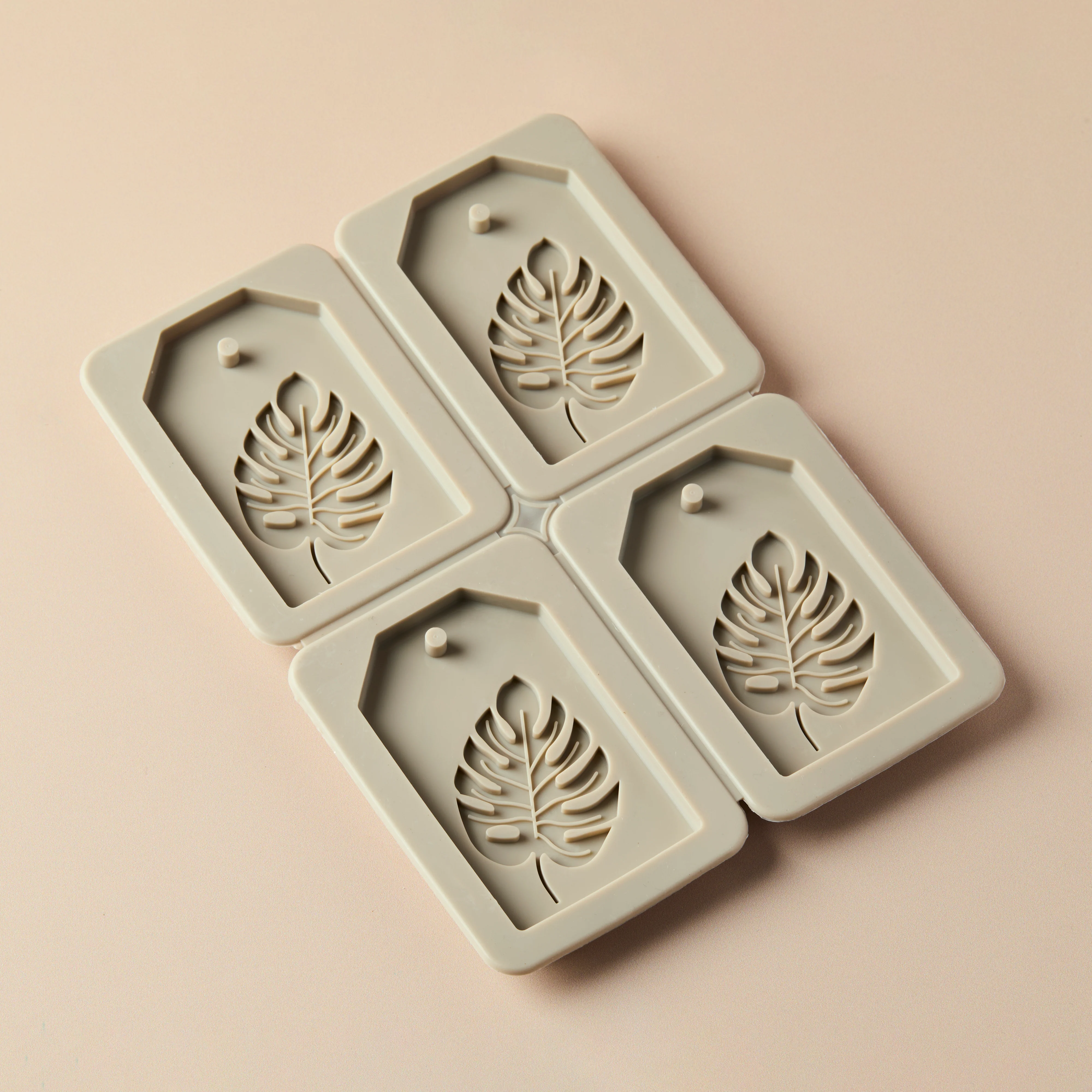 Leaf Tag Silicone Mold - Image 2